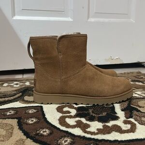 UGG’s FOR SALE!!!